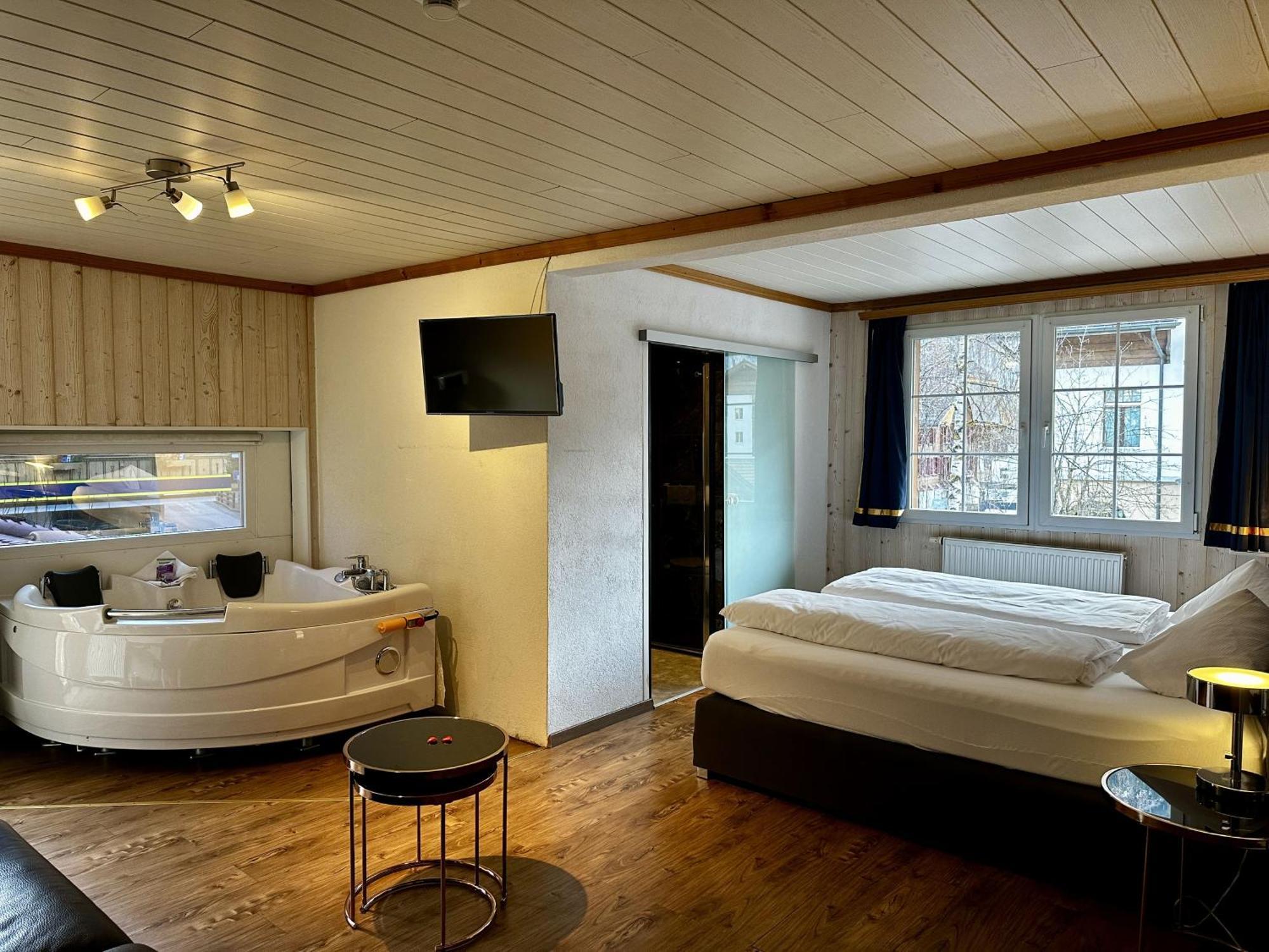Chalet Hotel Adler Ag Kandersteg Exterior photo