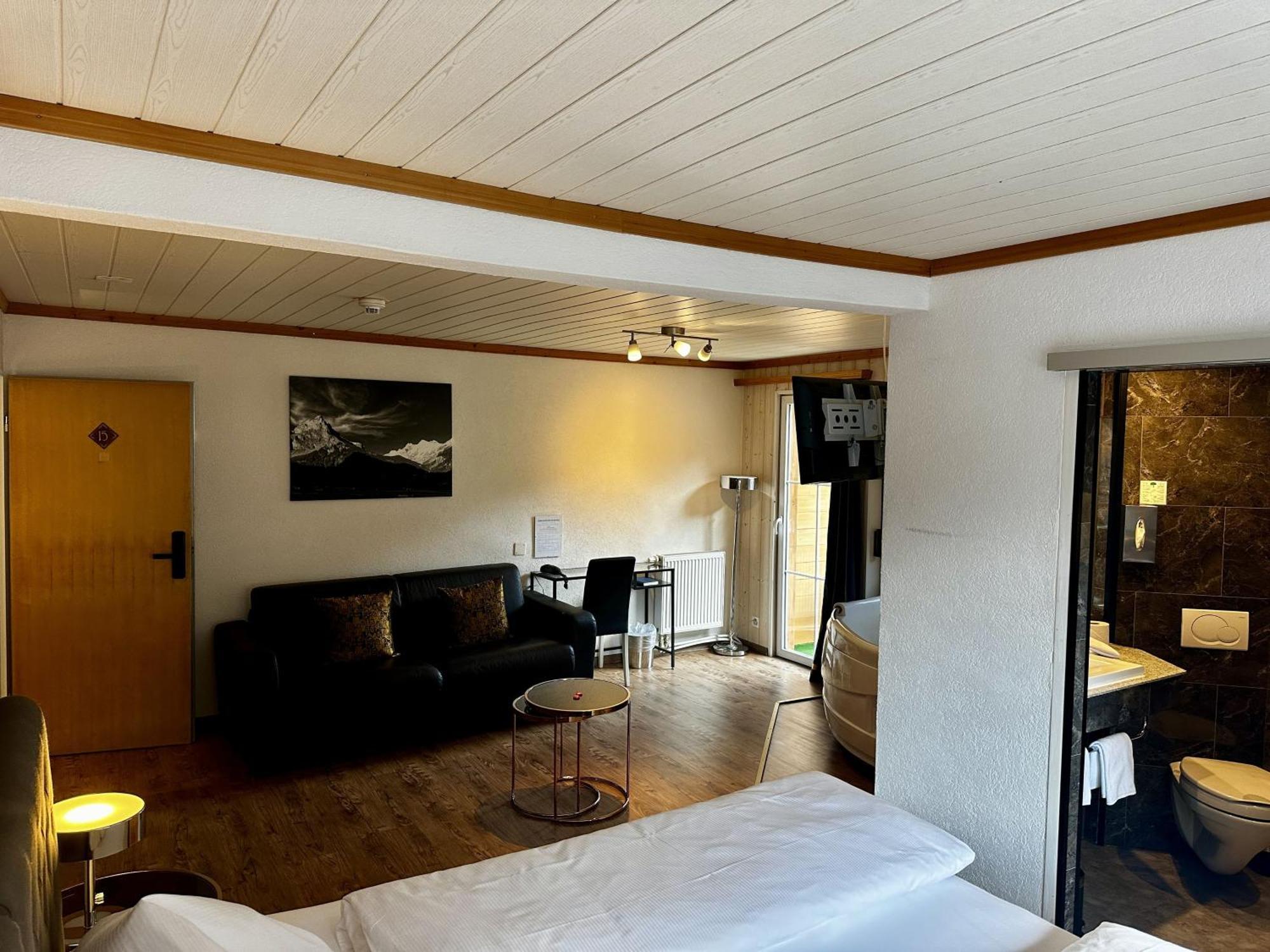 Chalet Hotel Adler Ag Kandersteg Exterior photo